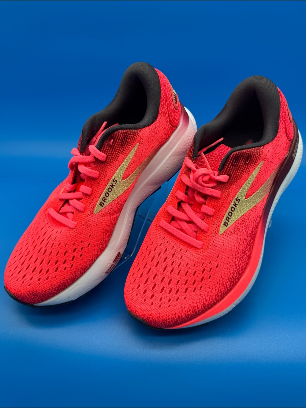 Brooks Women's Ghost 16 Running Sneaker Coral/Sundried Tomato Athletic Size 7.5M